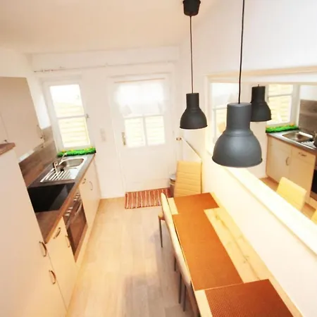Apartamento Mit Eigener Terrasse By Interhome